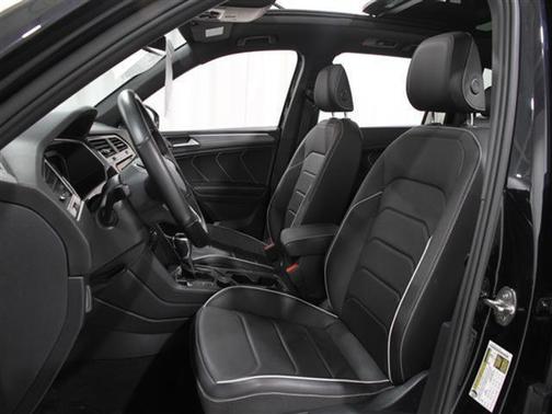 2022 Volkswagen Tiguan 2.0T SEL R-Line 4MOTION