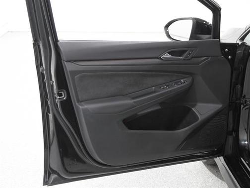 2024 Volkswagen Golf GTI 2.0T S DSG