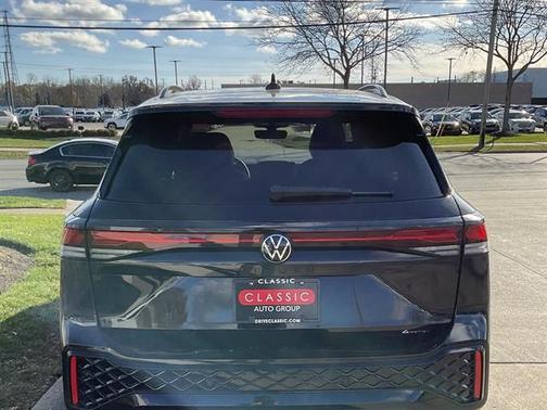 2026 Volkswagen Tiguan 2.0T SE R-Line Black 4MOTION