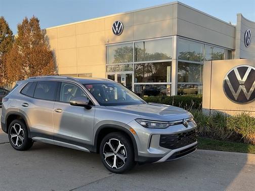 2025 Volkswagen Tiguan 2.0T SE 4MOTION