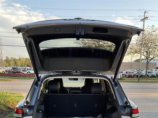 2025 Volkswagen Tiguan 2.0T SE 4MOTION