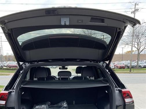 2026 Volkswagen Atlas Cross Sport 2.0T SEL