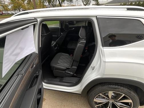 2026 Volkswagen Atlas 2.0T SEL Premium R-Line 4MOTION