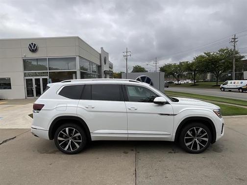 2026 Volkswagen Atlas 2.0T SEL Premium R-Line 4MOTION