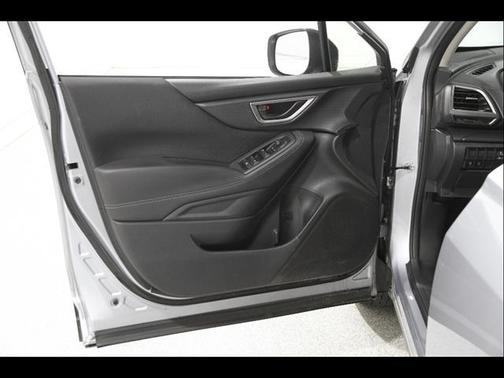 Ice Silver Metallic 2019 Subaru Forester Base