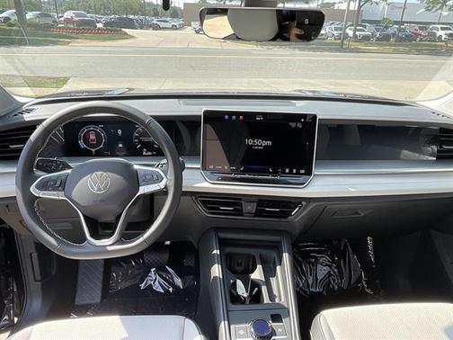 2025 Volkswagen Tiguan 2.0T SE 4MOTION