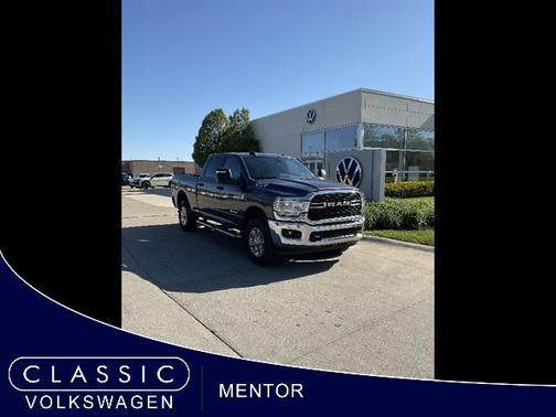 Granite Crystal Metallic Clearcoat 2024 RAM 2500 Big Horn Crew Cab 4x4 6'4' Box