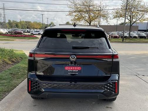 2025 Volkswagen Tiguan 2.0T SE R-Line Black
