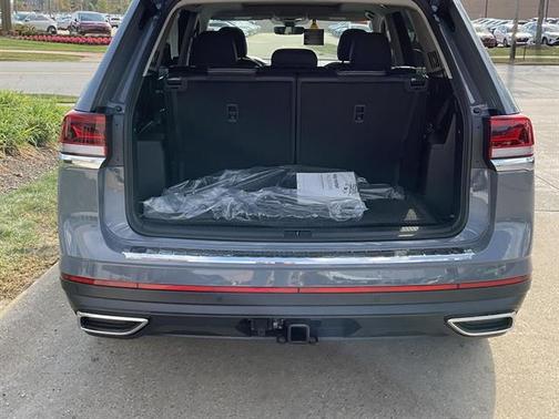 2026 Volkswagen Atlas 2.0T SE w/Technology 4MOTION