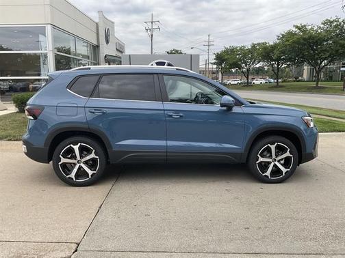 2025 Volkswagen Taos 1.5T SEL