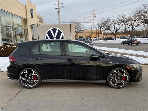 2026 Volkswagen Golf GTI 2.0T S DSG