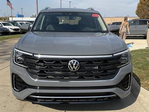 2026 Volkswagen Atlas 2.0T SEL Premium R-Line 4MOTION