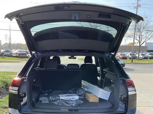 2026 Volkswagen Atlas Cross Sport 2.0T SEL Premium