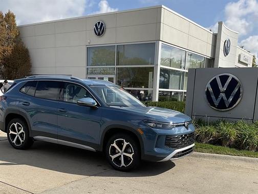 2025 Volkswagen Tiguan 2.0T SE 4MOTION