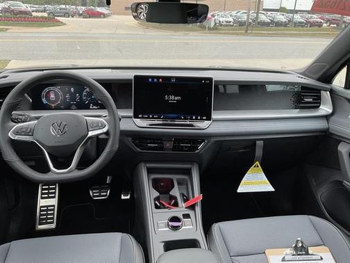 2025 Volkswagen Tiguan 2.0T SE R-Line Black 4MOTION