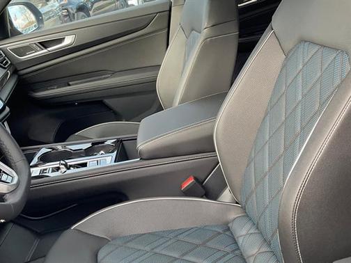 2026 Volkswagen Atlas Cross Sport 2.0T SEL Premium