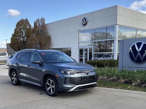 2025 Volkswagen Tiguan 2.0T SE
