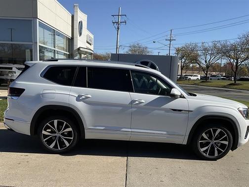 2026 Volkswagen Atlas 2.0T SEL Premium R-Line 4MOTION