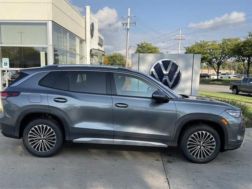 2025 Volkswagen Tiguan 2.0T S 4MOTION