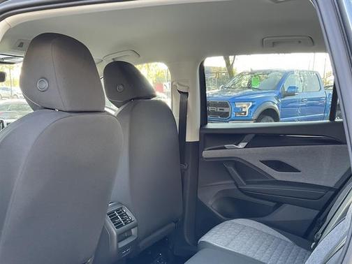 2025 Volkswagen Tiguan 2.0T S 4MOTION