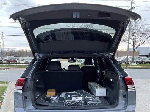 2026 Volkswagen Atlas Cross Sport 2.0T SE w/Technology 4MOTION