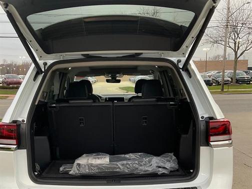 2026 Volkswagen Atlas 2.0T SEL Premium R-Line 4MOTION