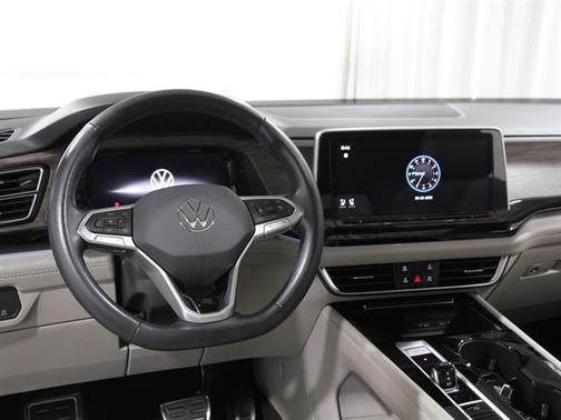 2024 Volkswagen Atlas 2.0T SEL Premium R-Line 4MOTION