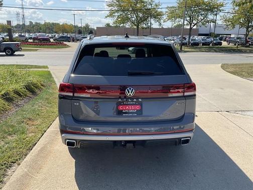 2025 Volkswagen Atlas 2.0T Peak Edition