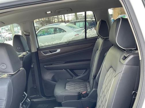 2026 Volkswagen Atlas 2.0T SEL Premium R-Line 4MOTION