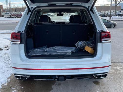 2026 Volkswagen Atlas 2.0T SEL Premium R-Line 4MOTION