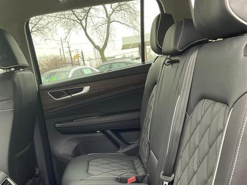 2026 Volkswagen Atlas 2.0T SEL Premium R-Line 4MOTION