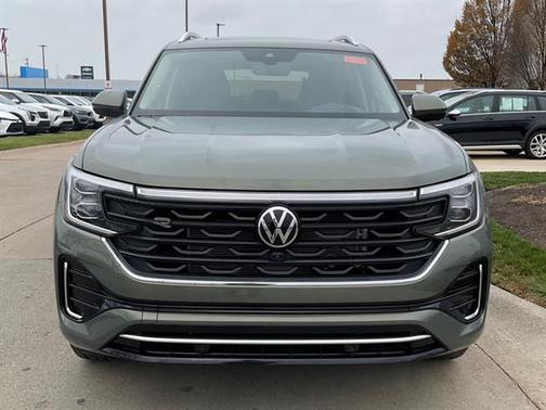 2026 Volkswagen Atlas 2.0T SEL Premium R-Line 4MOTION