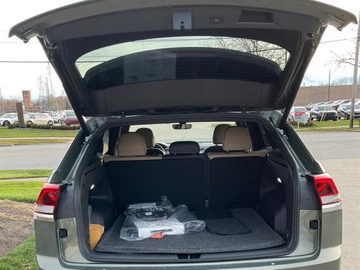 2026 Volkswagen Atlas Cross Sport 2.0T SE w/Technology 4MOTION