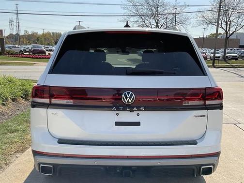 2026 Volkswagen Atlas 2.0T Peak Edition