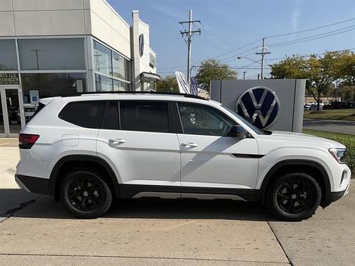 2026 Volkswagen Atlas 2.0T Peak Edition