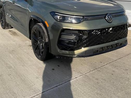 2026 Volkswagen Tiguan 2.0T SE R-Line Black 4MOTION