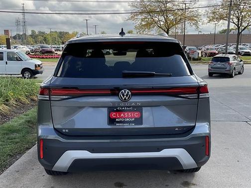 2025 Volkswagen Tiguan 2.0T SE 4MOTION
