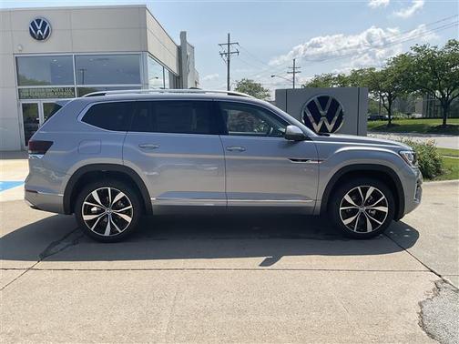 2025 Volkswagen Atlas 2.0T SEL Premium R-Line 4MOTION