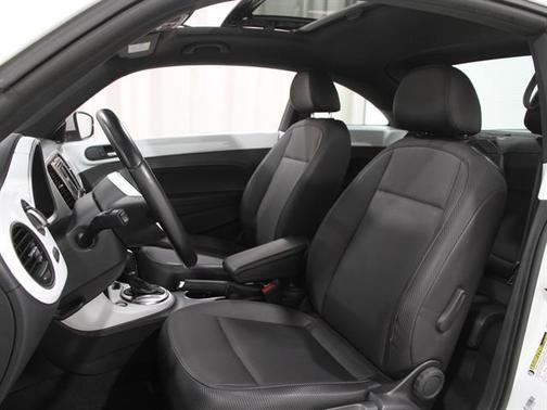 2019 Volkswagen Beetle 2.0T SE