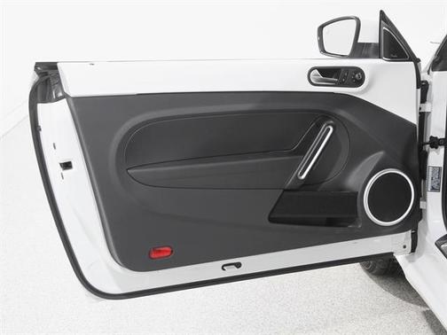 2019 Volkswagen Beetle 2.0T SE