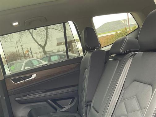 2026 Volkswagen Atlas 2.0T SE w/Technology 4MOTION