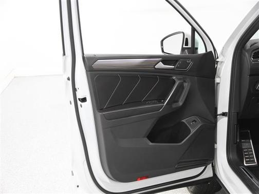2022 Volkswagen Tiguan 2.0T SEL R-Line 4MOTION