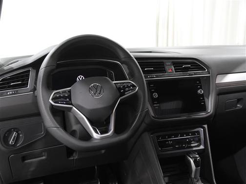 2022 Volkswagen Tiguan 2.0T SEL R-Line 4MOTION