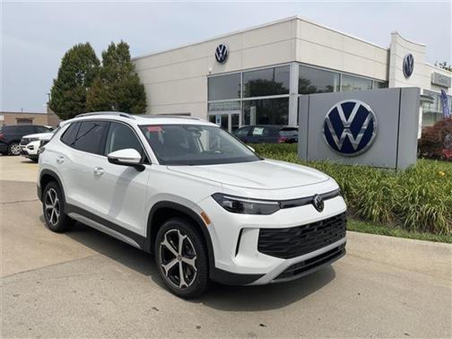 2025 Volkswagen Tiguan 2.0T SE 4MOTION
