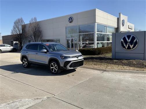 2025 Volkswagen Taos 1.5T SEL