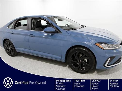2025 Volkswagen Jetta 1.5T SE