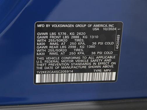 2025 Volkswagen Atlas Cross Sport 2.0T SE w/Technology 4MOTION