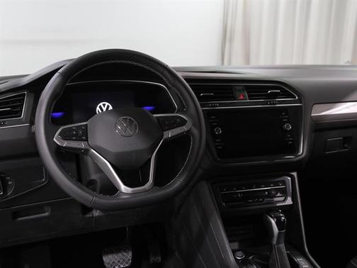 2024 Volkswagen Tiguan 2.0T SE 4MOTION