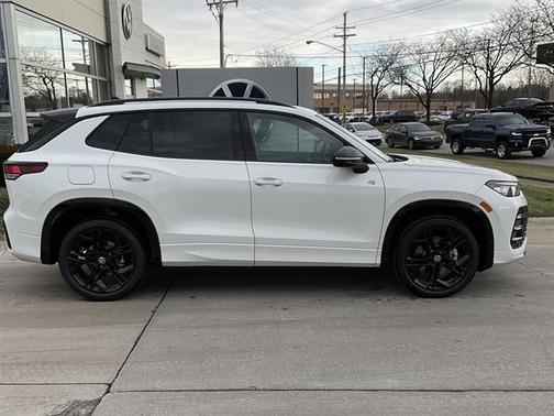 2026 Volkswagen Tiguan 2.0T SE R-Line Black 4MOTION