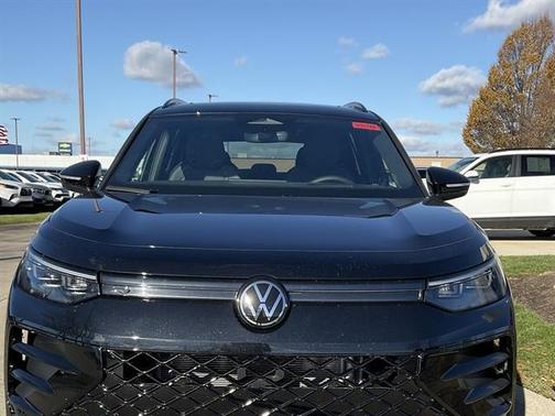 2026 Volkswagen Tiguan 2.0T SE R-Line Black 4MOTION